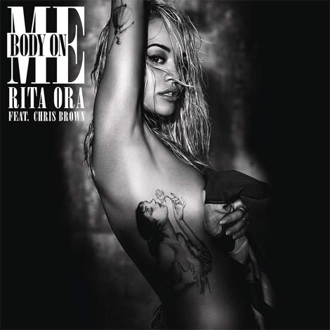 Rita Ora desnuda